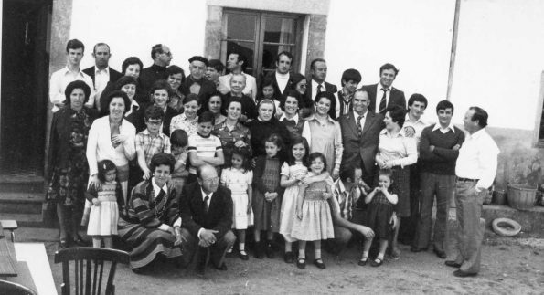 Familia.-Foto.-La-Pienda-595x323 CELIBATO Y FAMILIA. INCOHERENCIAS DE LA IGLESIA CATÓLICA